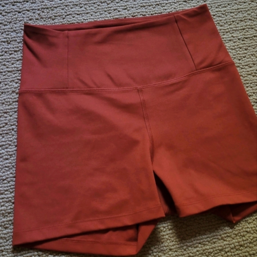 Girlfriend collective Toasted Apricot Seamless Run Shorts